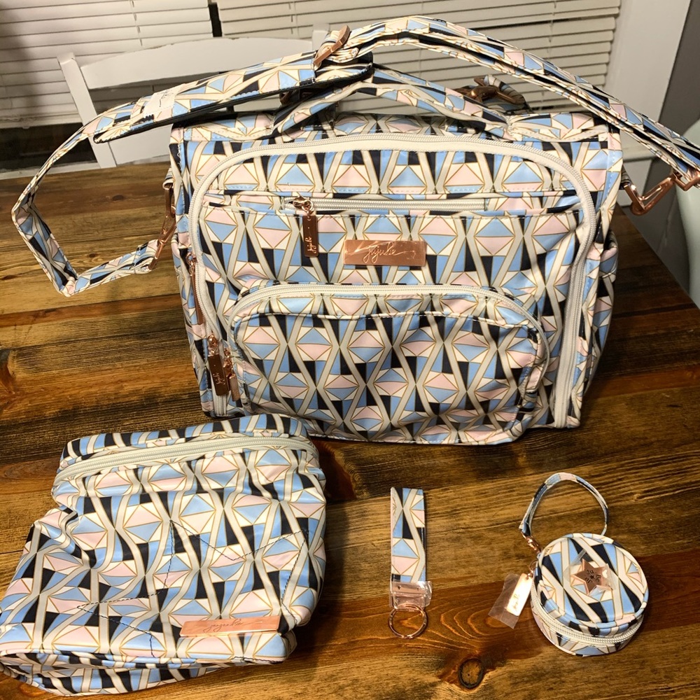 Limited edition Jujube bff rose colored glass lot